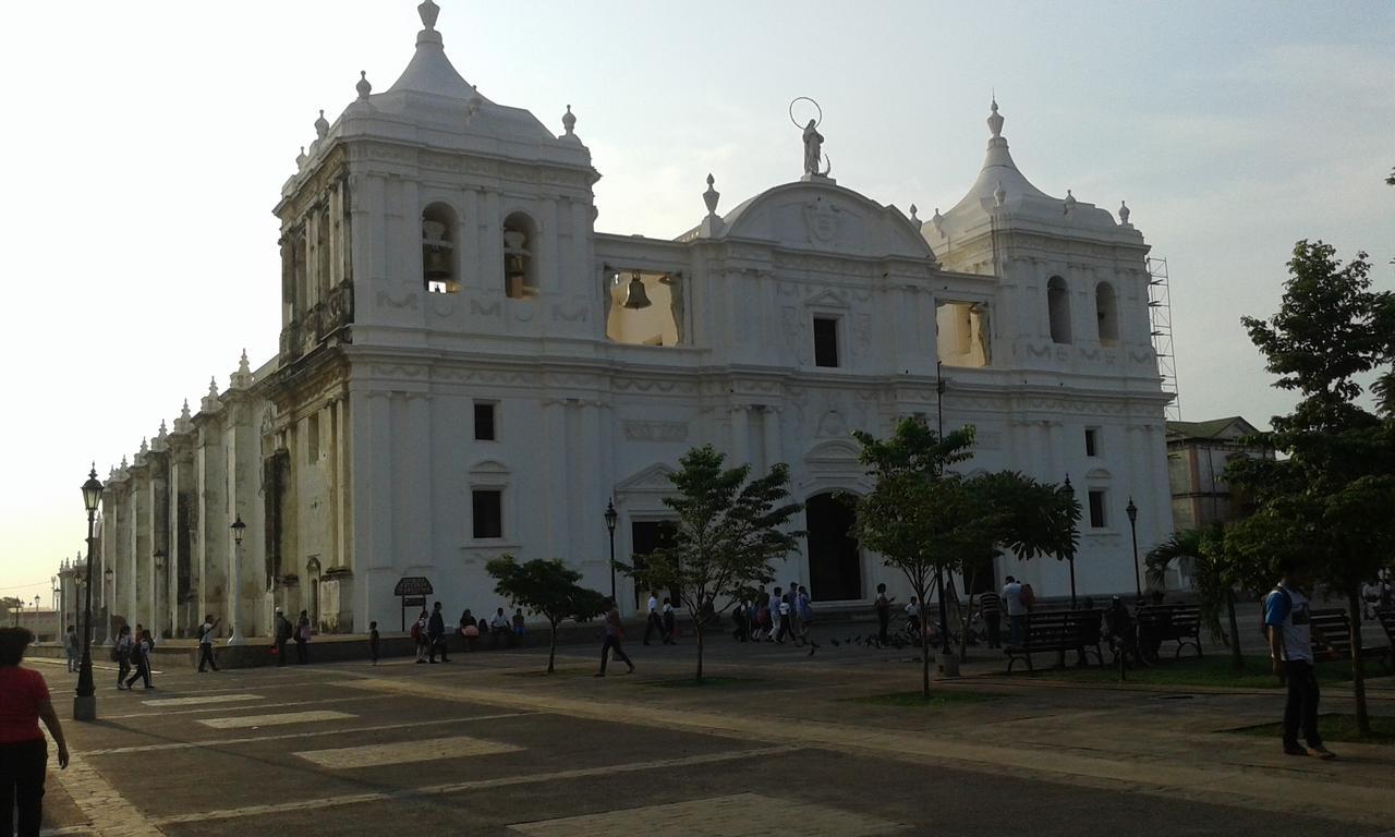 Hotel El Convento Leon Nicaragua Екстер'єр фото