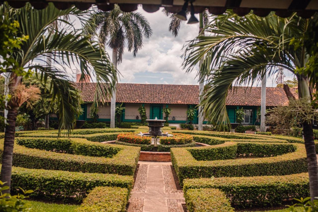 Hotel El Convento Leon Nicaragua Екстер'єр фото